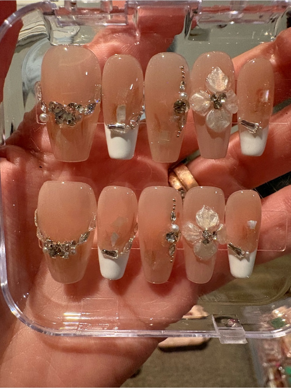 Press-On Nails - Picture 6 of 13